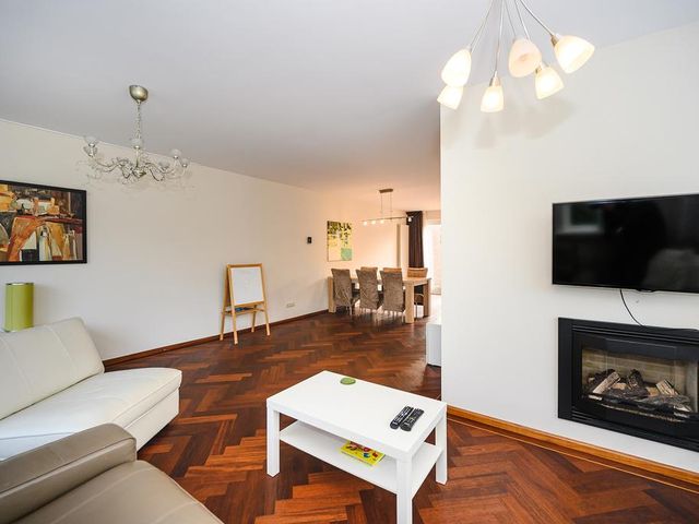 Dr. Kuyperlaan 25, Velsen-Zuid