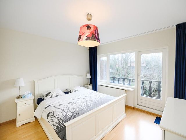 Dr. Kuyperlaan 25, Velsen-Zuid