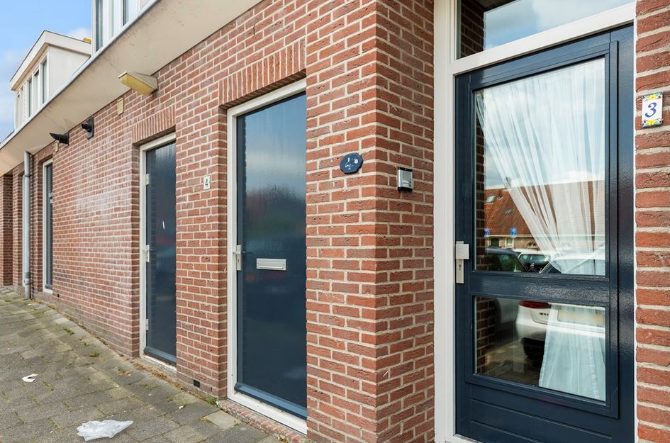 Peter Dorleijnplein 4