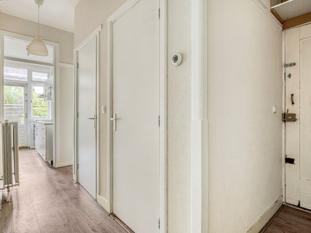 Goeverneurlaan 90, Den Haag