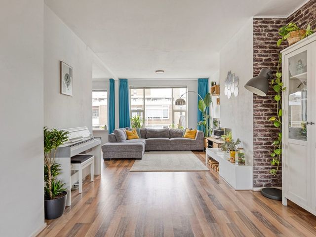 Wormerveerstraat 52, Den Haag
