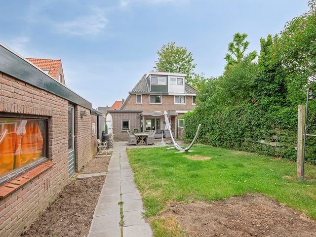 Acacialaan 15, Rhenen