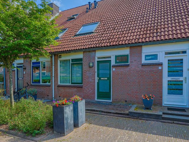 Smalweer 28, Sliedrecht
