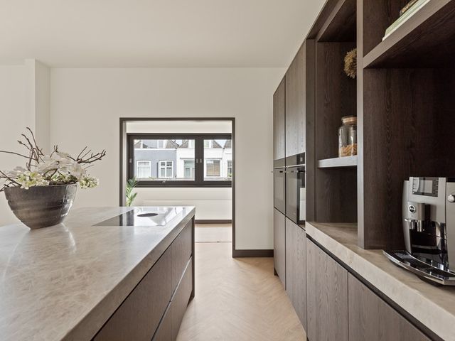 Reeweg Oost 90, Dordrecht