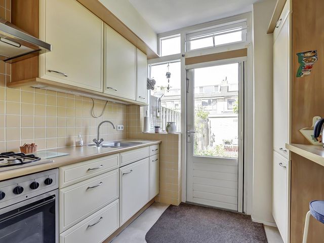 van Alkemadestraat 87, De Lier