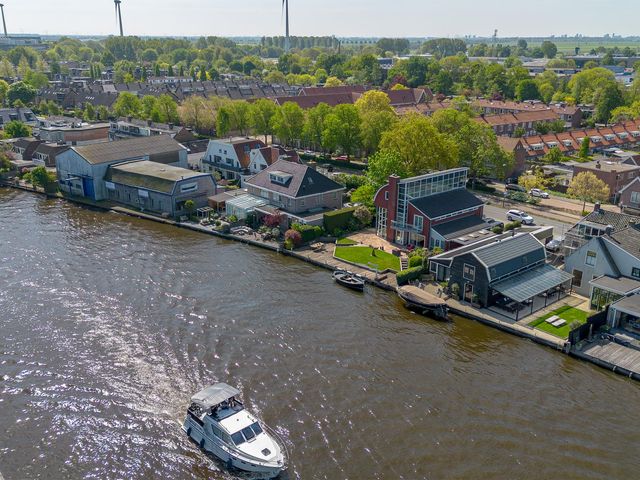 Hoge Rijndijk 91, Zoeterwoude