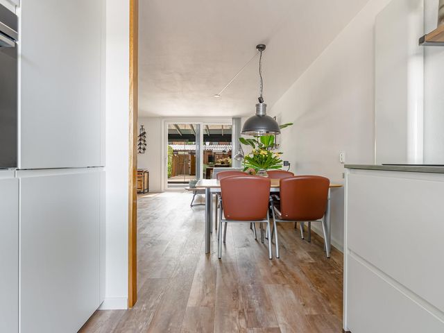 Rijnland 245, Lelystad
