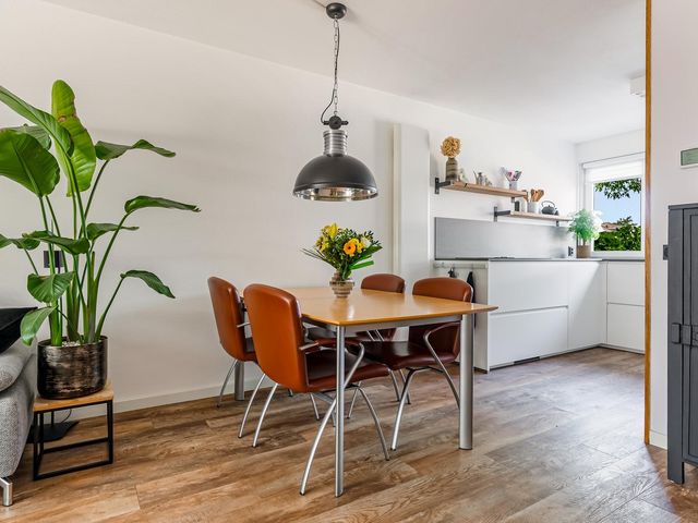 Rijnland 245, Lelystad