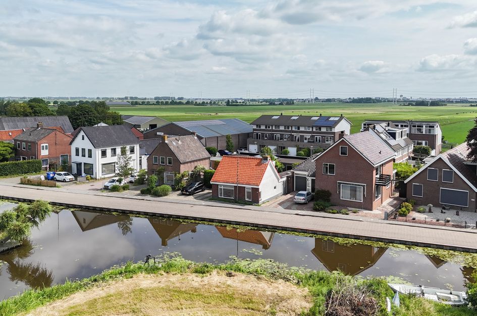 Pastoor Van Der Plaatstraat 101