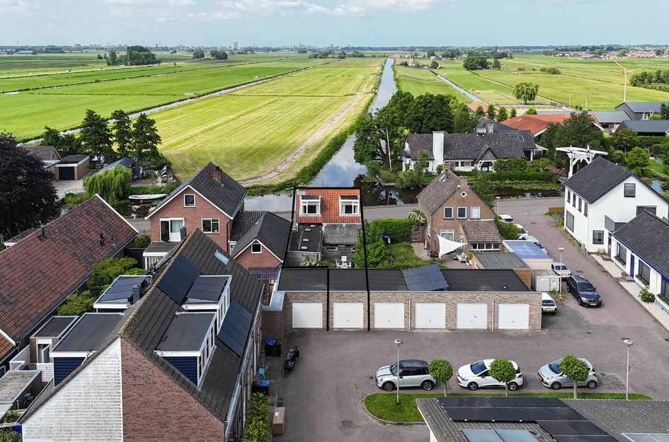 Pastoor Van Der Plaatstraat 101