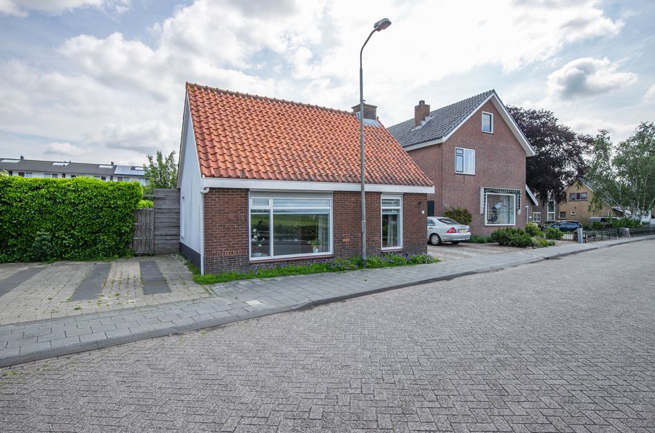 Pastoor Van Der Plaatstraat 101