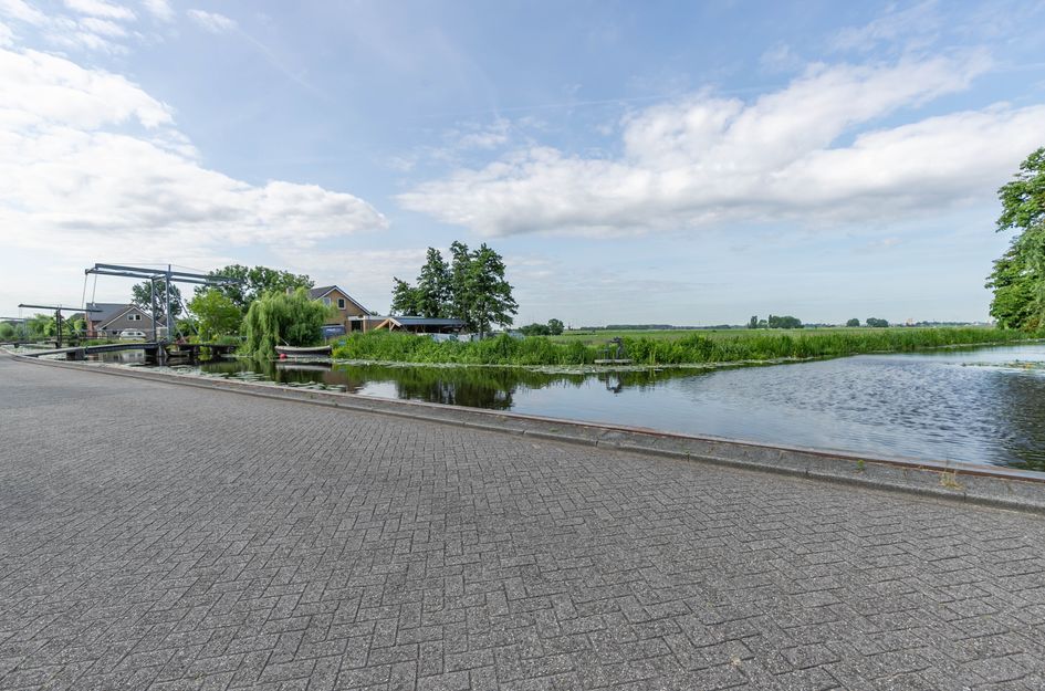 Pastoor Van Der Plaatstraat 101
