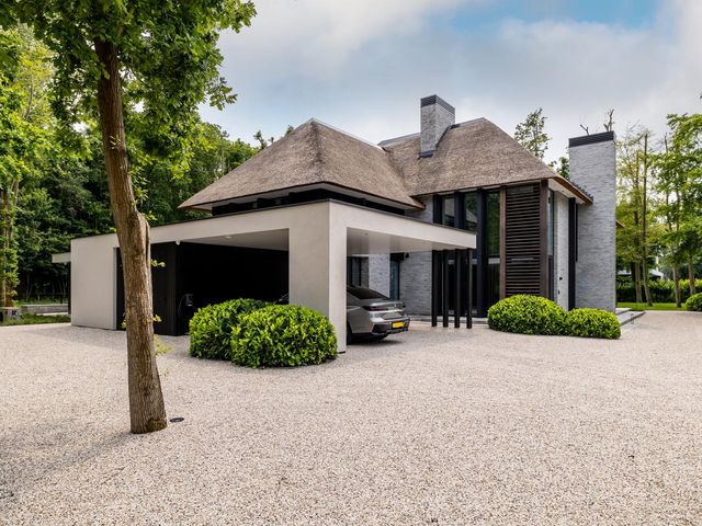 Bernadettelaan 13, Noordwijkerhout