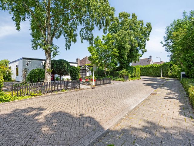 Keucheniuslaan 4, Axel