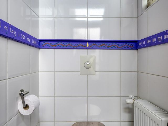Leeuwstraat 11, Halsteren