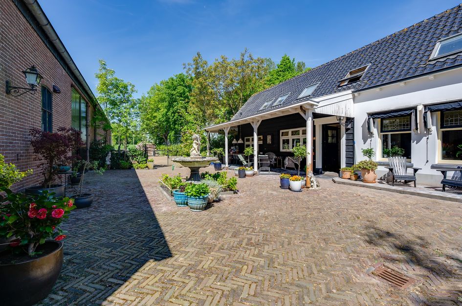 Bouwdijk 11