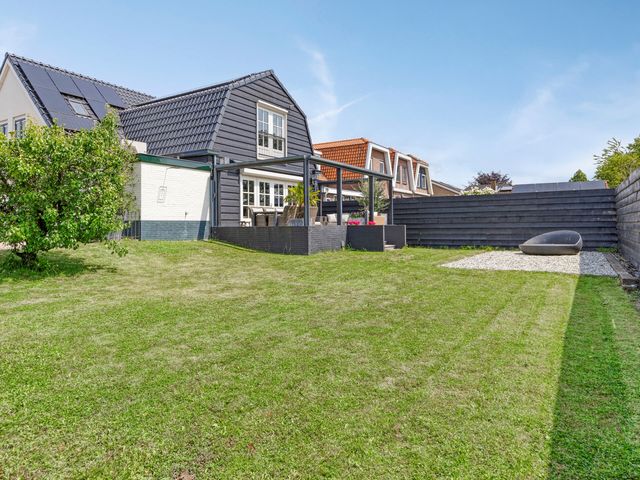 Oost Voorgors 40, Middelharnis