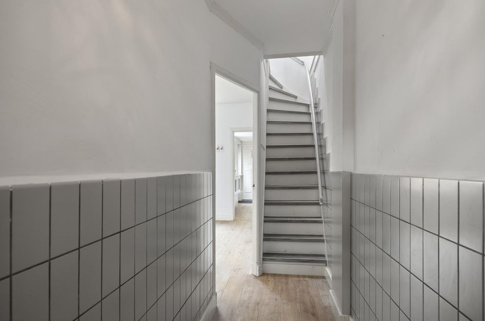 Van Leeuwenhoekstraat 12