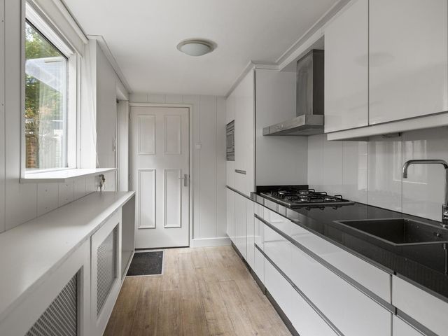 Van Leeuwenhoekstraat 12, Den Helder