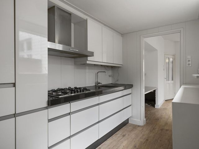 Van Leeuwenhoekstraat 12, Den Helder