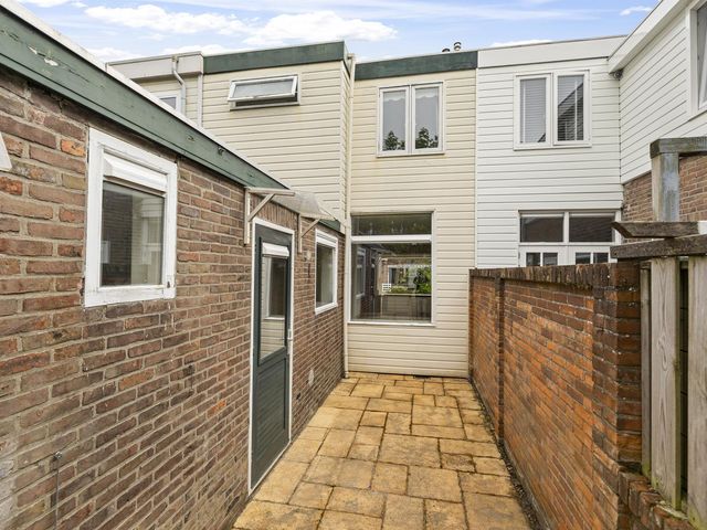 Van Leeuwenhoekstraat 12, Den Helder