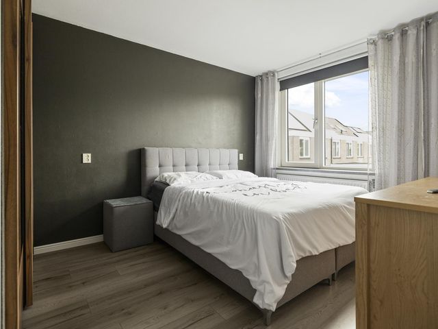 Doorzwin 4174, Julianadorp