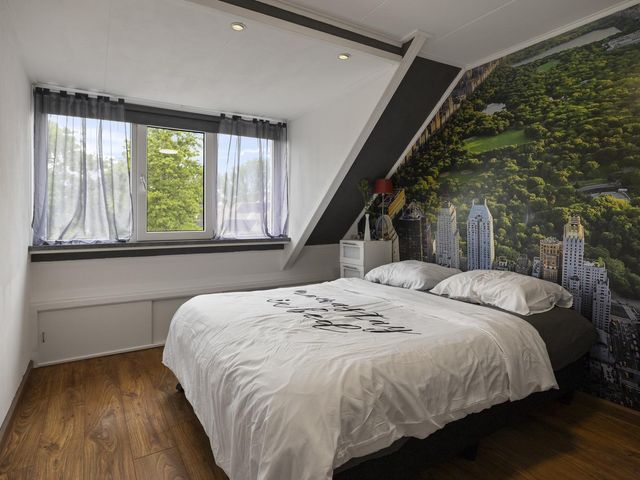 Doorzwin 4174, Julianadorp