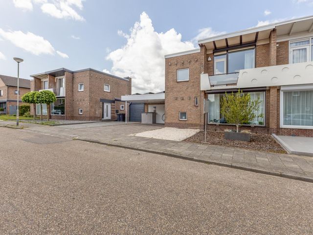 Clausstraat 20, Landgraaf