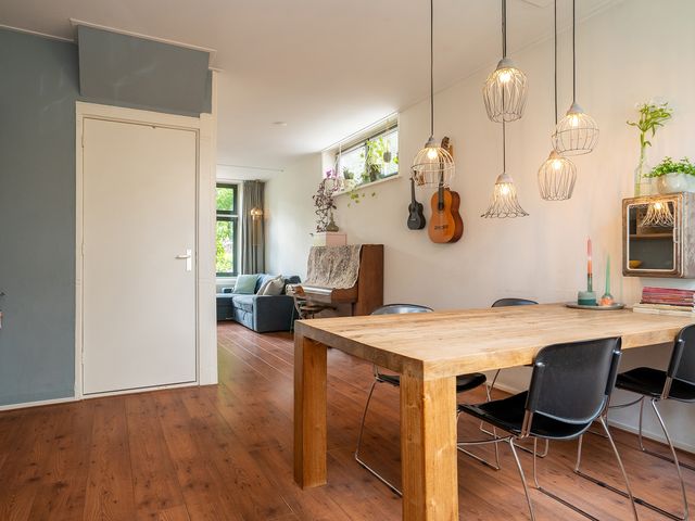Surinamestraat 32, Enschede