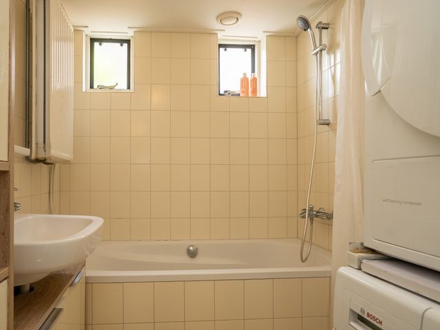 Surinamestraat 32, Enschede