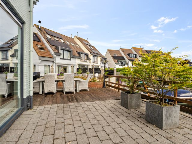 Jupiter 40, Den Helder