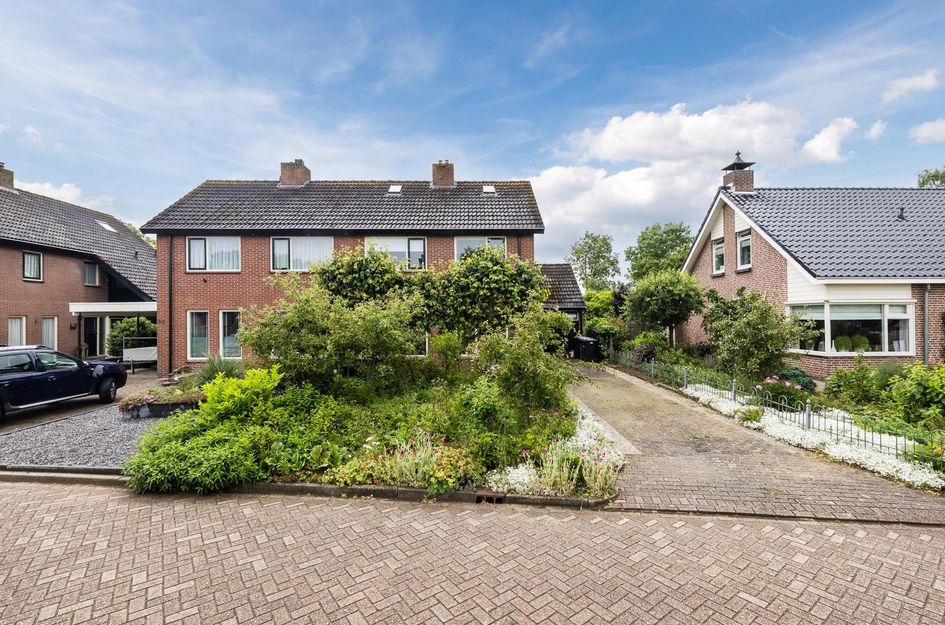 Schoolstraat 25