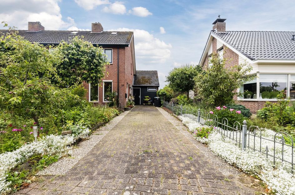 Schoolstraat 25