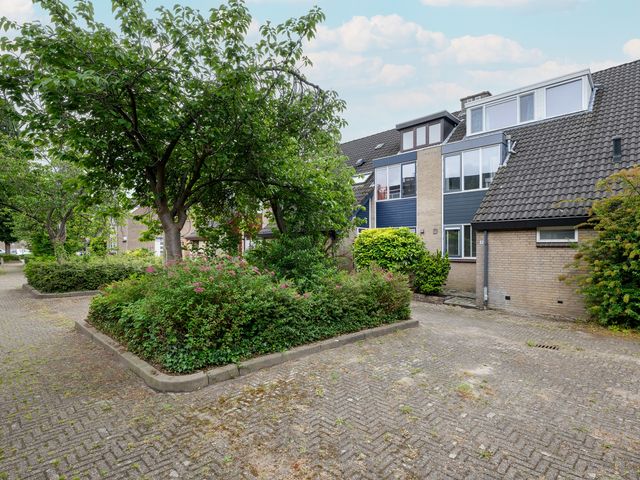 Irisveld 7, Nieuwerkerk aan den IJssel