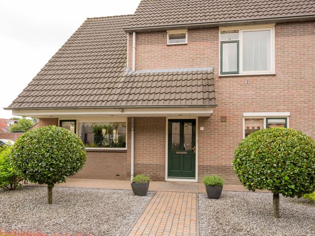 Korfmakerslaan 1, Voorthuizen