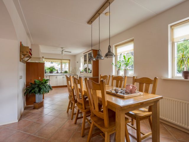 Korfmakerslaan 1, Voorthuizen