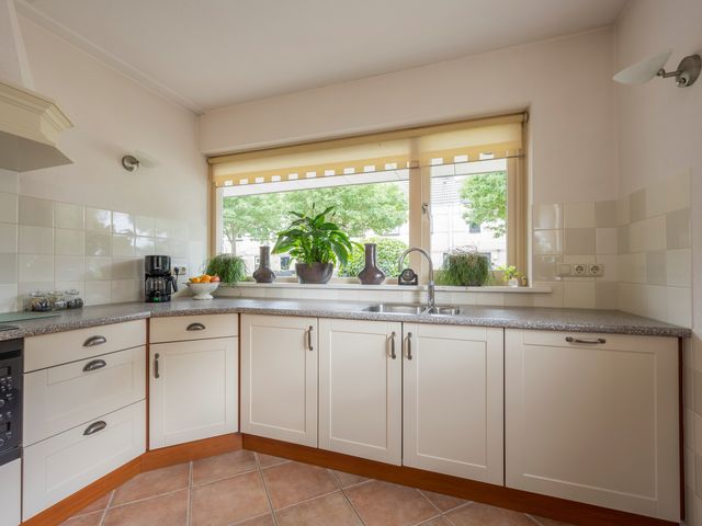 Korfmakerslaan 1, Voorthuizen