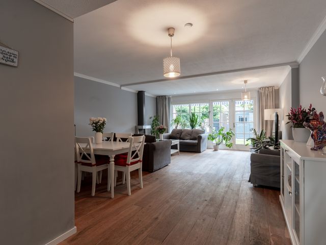 E Van Grevengoedhof 13, Putten