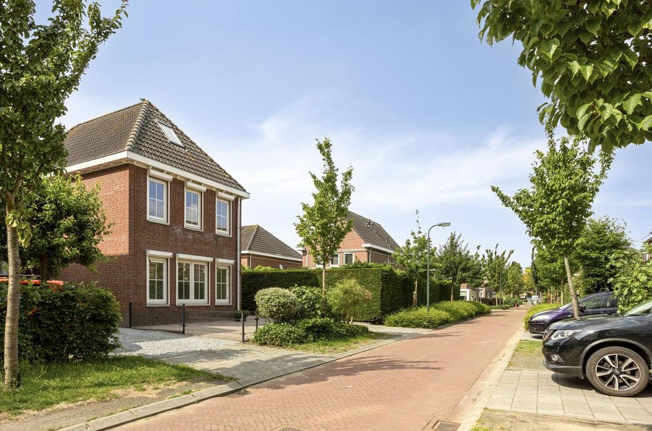 Van Overveststraat 6