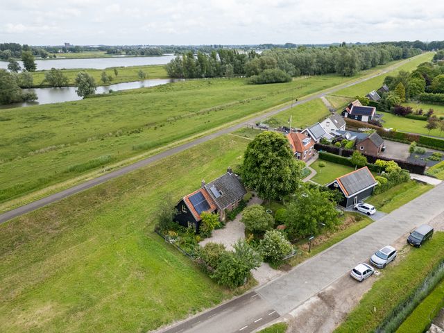 Groenendijk 6, Woudrichem