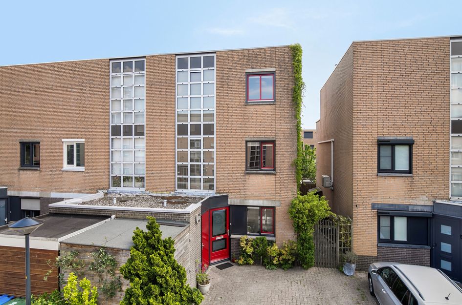 Ann Burtonstraat 13
