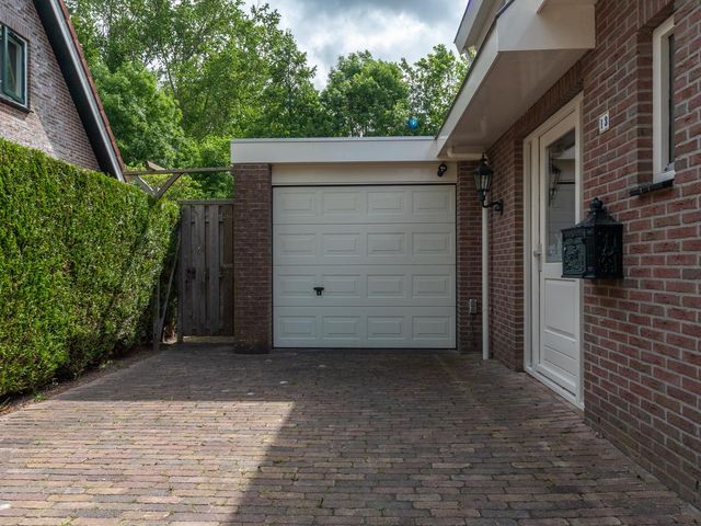Bomenland 13, Venhuizen
