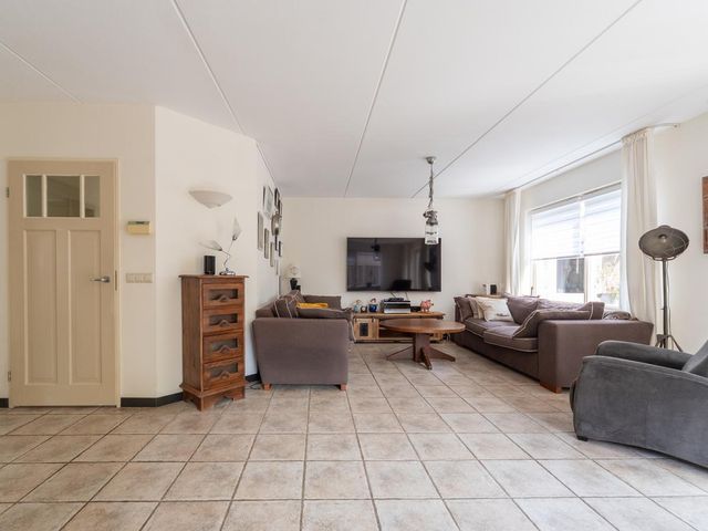 Bomenland 13, Venhuizen