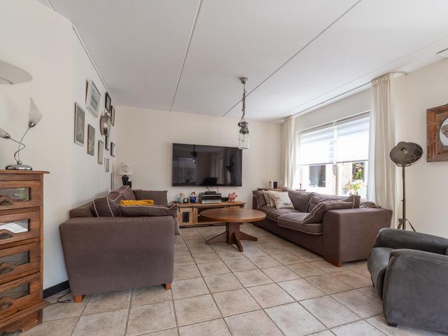 Bomenland 13, Venhuizen