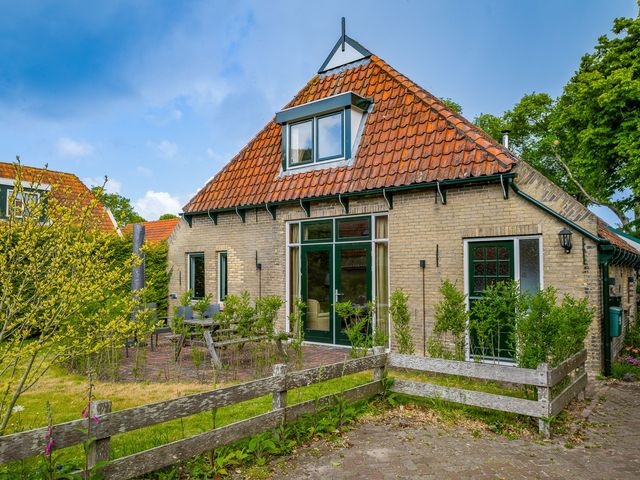 Kardinaal de Jongweg 7, Nes