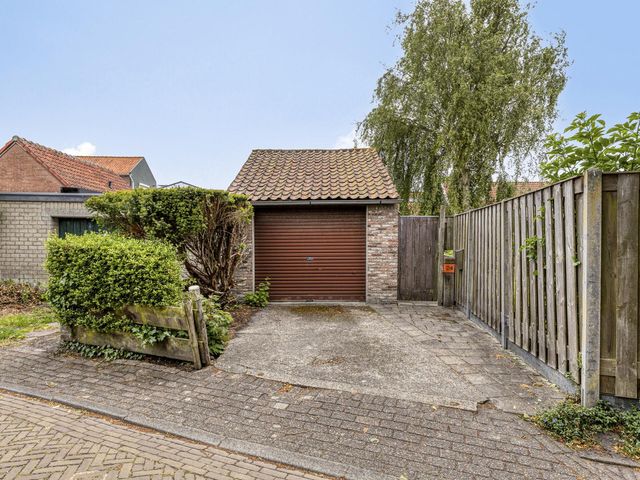 Lange Reke 24, Renesse