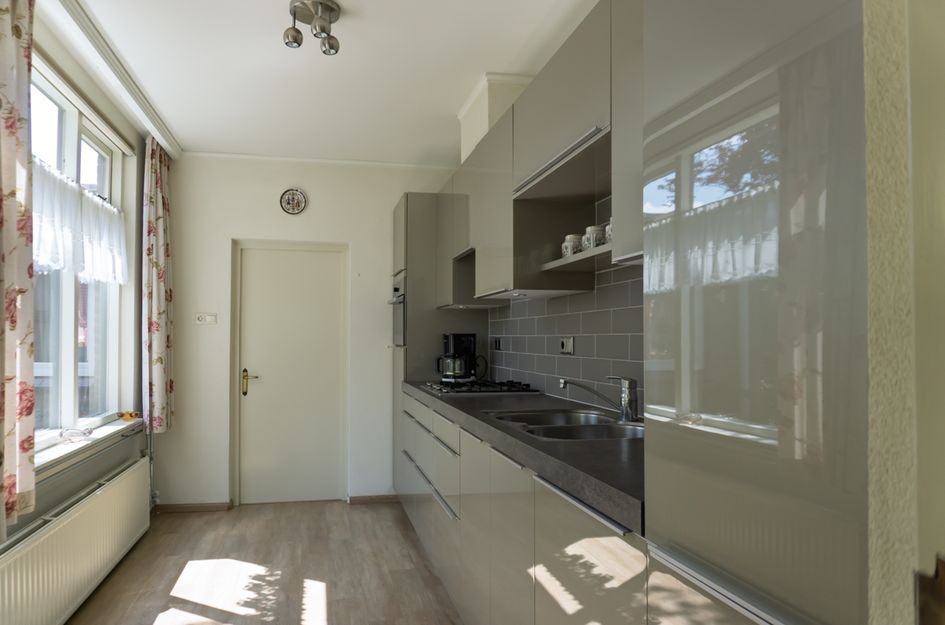 Ferdinand Bolstraat 16