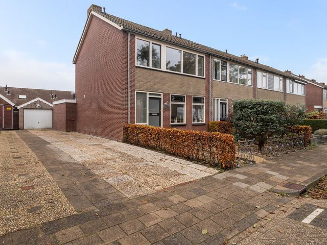 Kopkewier 22, Marrum