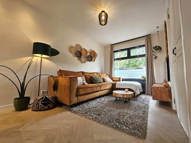 Bovendijk 54, Rotterdam