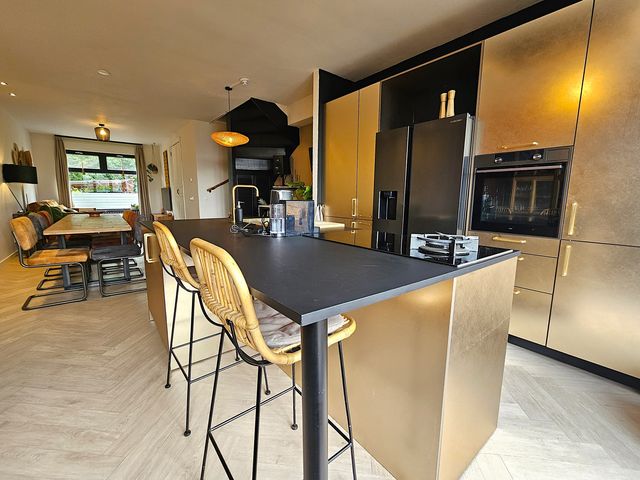 Bovendijk 54, Rotterdam